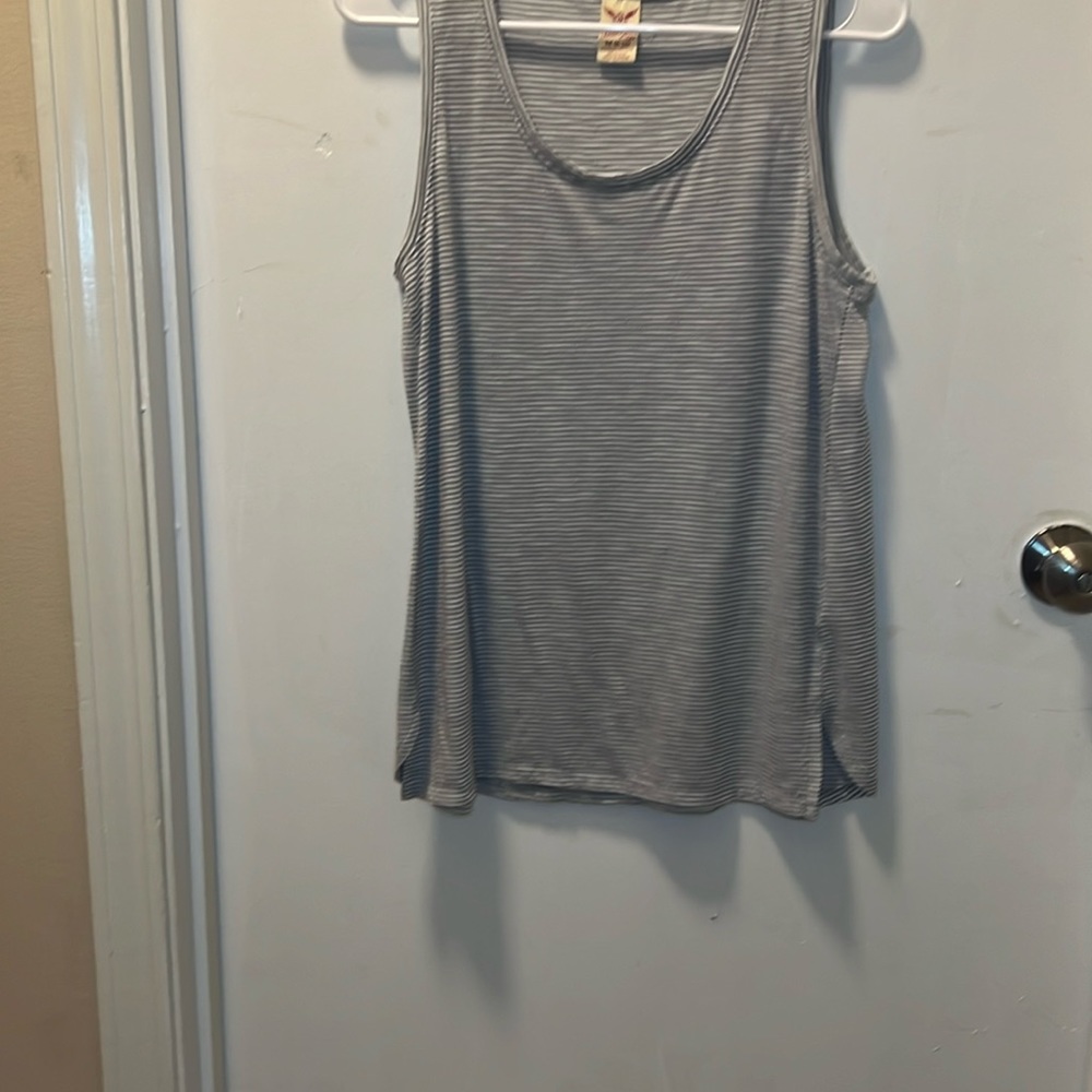 Faded Glory tank size medium JT-C